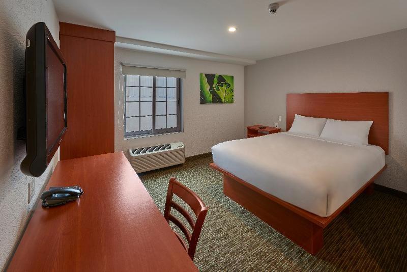 Extended Suites Ciudad Del Carmen Aeropuerto Room photo